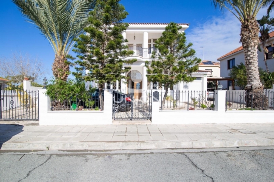 (用于出售) 住宅 独立式住宅 || Larnaca/Aradippou - 300 平方米, 4 卧室, 495.000€ 