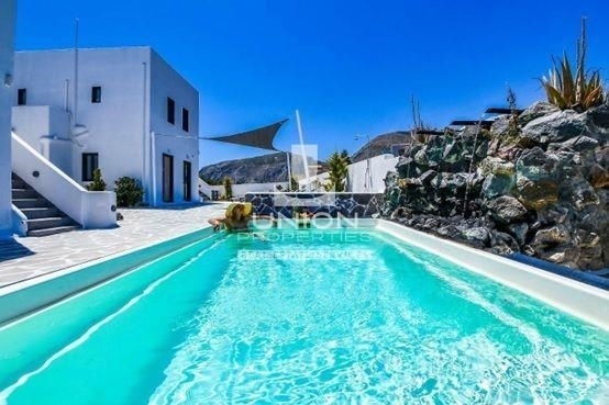 (For Sale) Other Properties Hotel || Cyclades/Santorini-Thira - 1.000 Sq.m, 3.700.000€ 