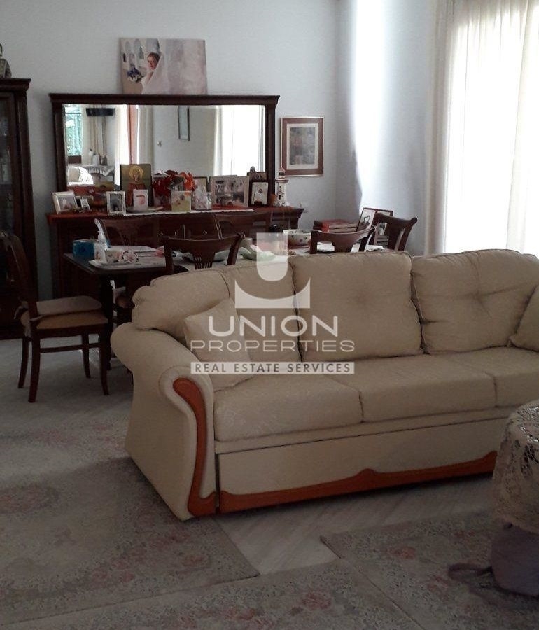 (For Sale) Residential Floor Apartment || East Attica/Voula - 173 Sq.m, 3 Bedrooms, 555.000€ 