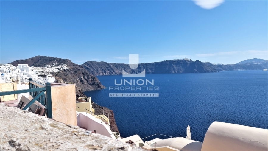 (For Sale) Residential Detached house || Cyclades/Santorini-Oia - 126 Sq.m, 900.000€ 