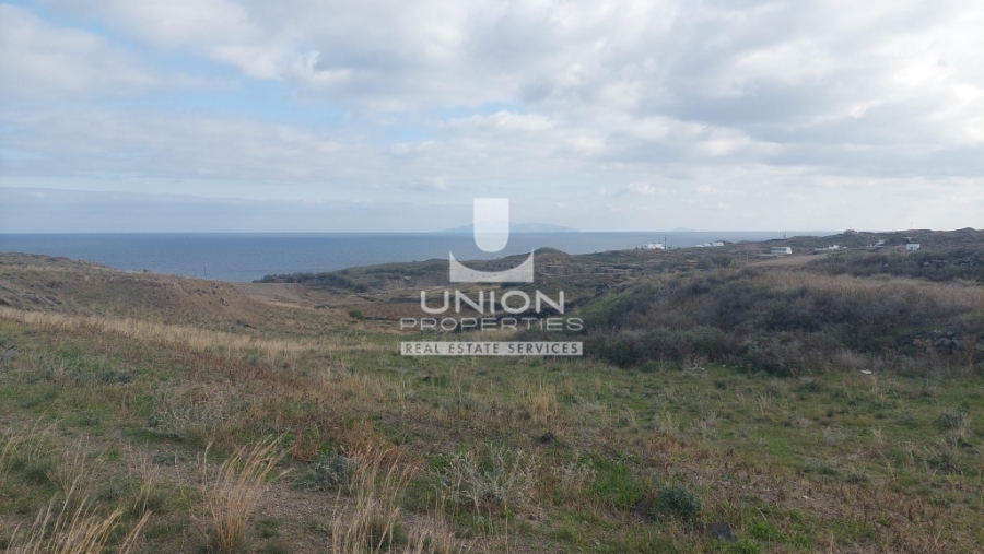 (For Sale) Land Agricultural Land  || Cyclades/Santorini-Thira - 4.000 Sq.m, 180.000€ 