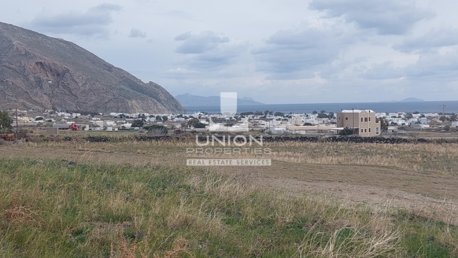 (For Sale) Land Large Land  || Cyclades/Santorini-Thira - 18.100 Sq.m, 1.000.000€ 