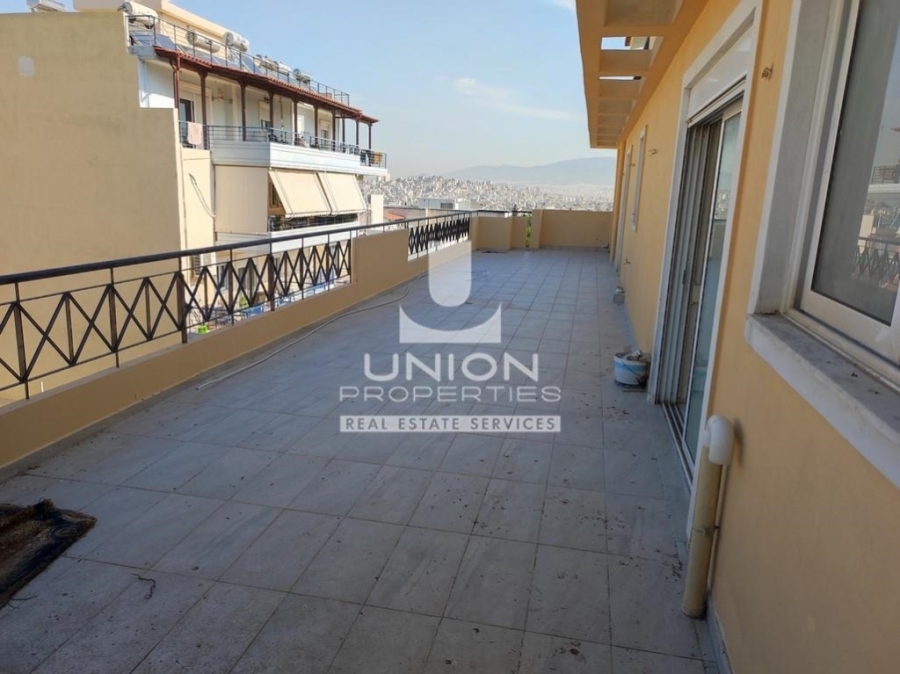 (For Sale) Residential Floor Apartment || Piraias/Keratsini - 126 Sq.m, 3 Bedrooms, 200.000€ 