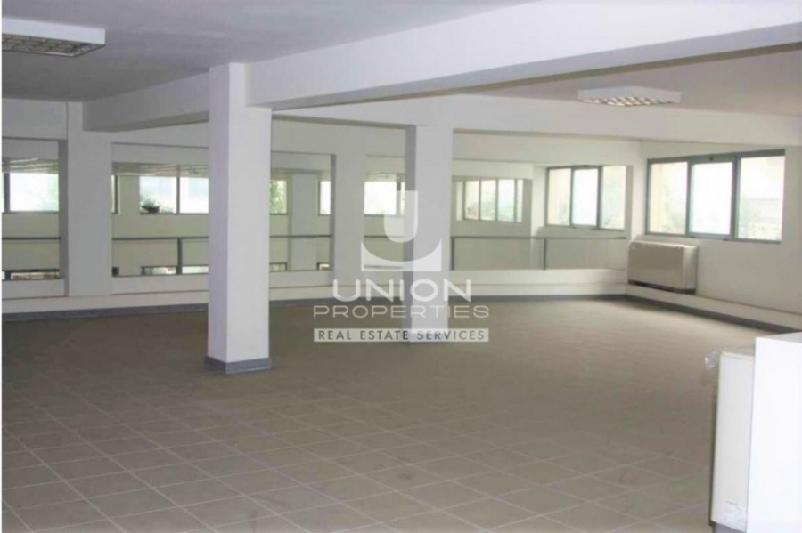 (用于出售) 商业中心 楼 || Piraias/Piraeus - 3.393 平方米, 4.500.000€ 