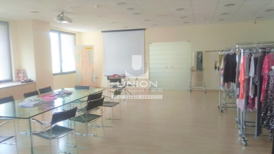 (For Sale) Commercial Building || Athens South/Mosxato - 2.750 Sq.m, 2.950.000€ 