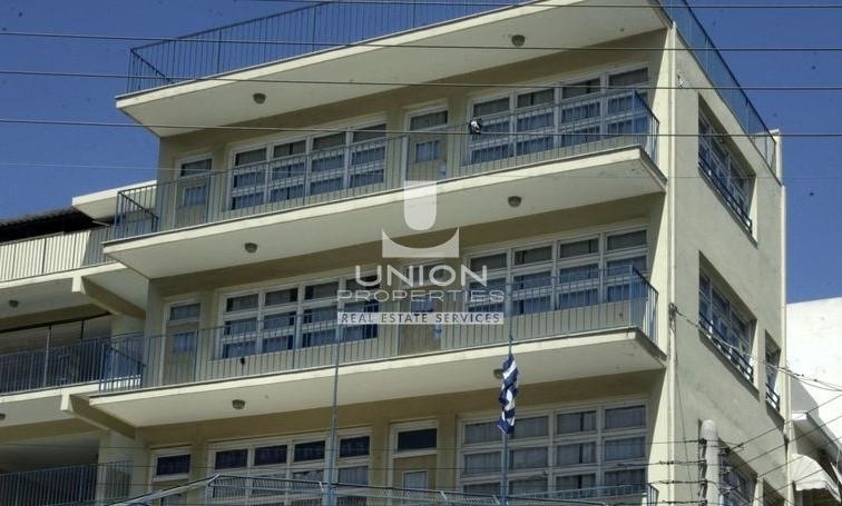 (For Sale) Residential Building || Piraias/Piraeus - 1.000 Sq.m, 3.000.000€ 