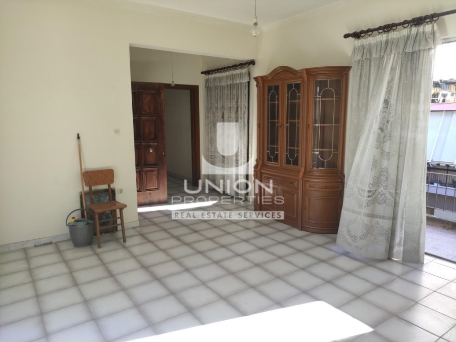 (For Sale) Residential Floor Apartment || Piraias/Drapetsona - 92 Sq.m, 2 Bedrooms, 135.000€ 