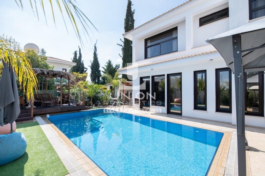(用于出售) 住宅 （占两层楼，有独立外部入口的）公寓/小洋楼 || Larnaca/Dekeleia - 200 平方米, 4 卧室, 795.000€ 