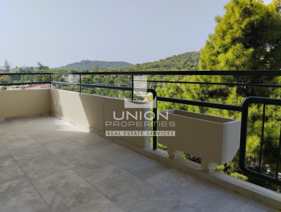(For Sale) Residential Apartment || East Attica/Vouliagmeni - 70 Sq.m, 2 Bedrooms, 395.000€ 