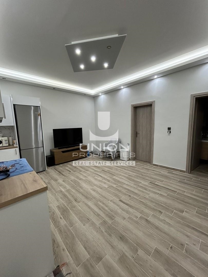 (For Sale) Residential Detached house || Piraias/Drapetsona - 100 Sq.m, 2 Bedrooms, 205.000€ 