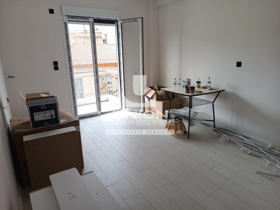 (For Sale) Residential Apartment || Athens Center/Athens - 84 Sq.m, 2 Bedrooms, 130.000€ 