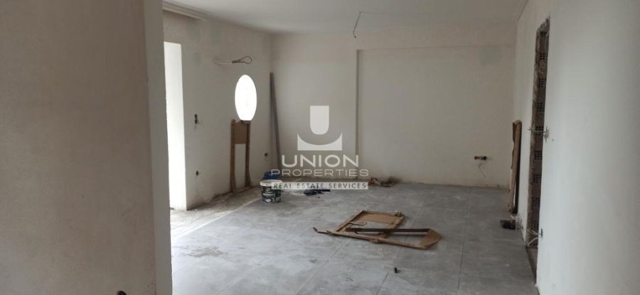 (For Sale) Residential Floor Apartment || Athens Center/Vyronas - 90 Sq.m, 2 Bedrooms, 290.000€ 
