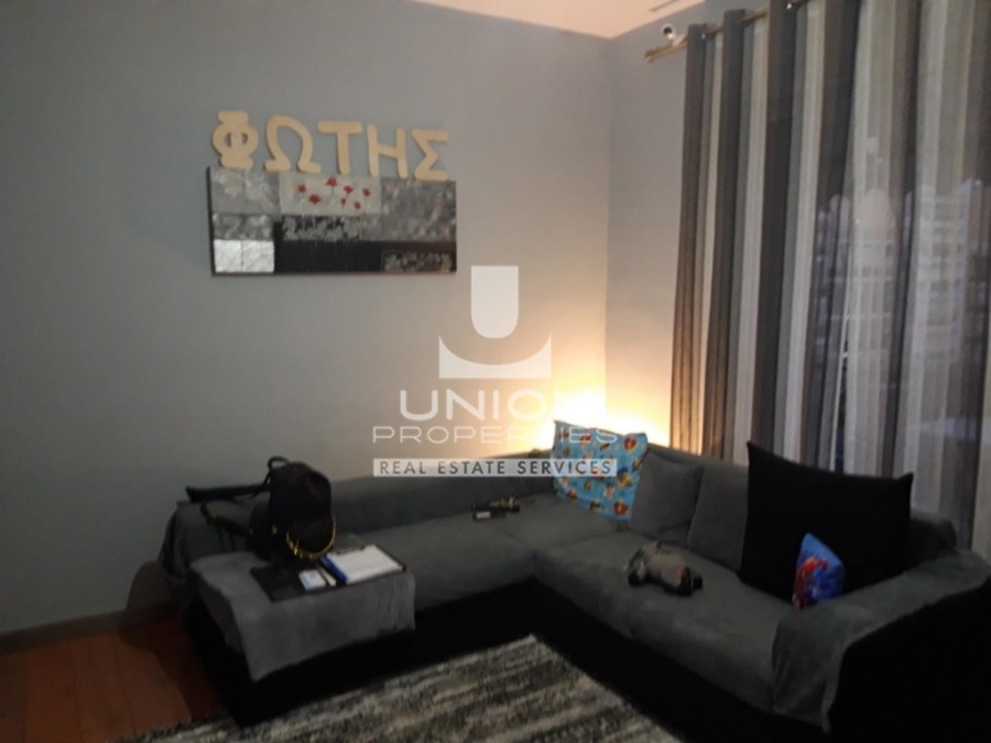 (For Sale) Residential Floor Apartment || Piraias/Nikaia - 67 Sq.m, 2 Bedrooms, 115.000€ 