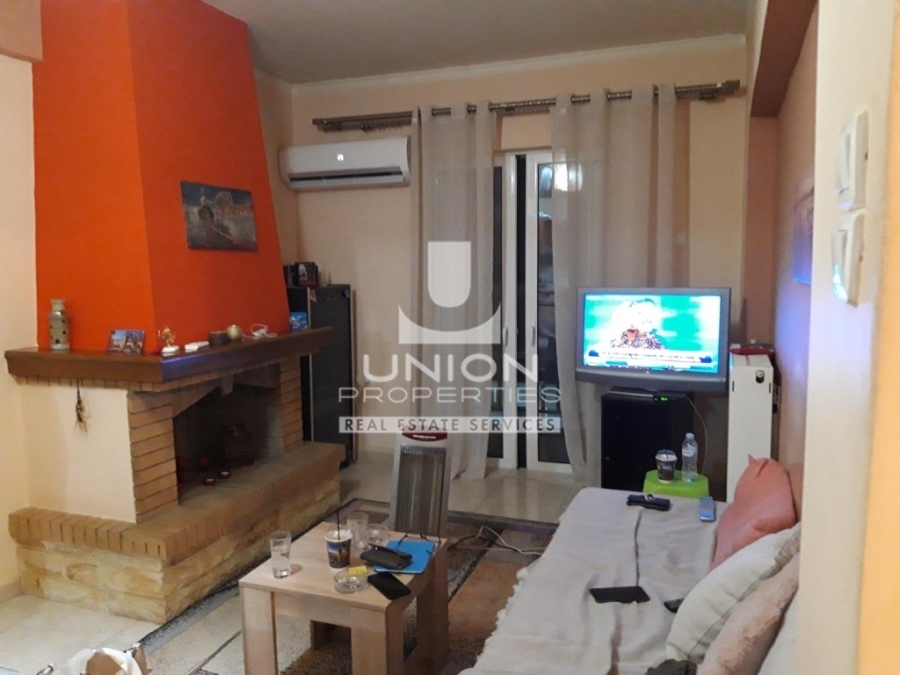 (For Sale) Residential Floor Apartment || Piraias/Nikaia - 90 Sq.m, 3 Bedrooms, 160.000€ 