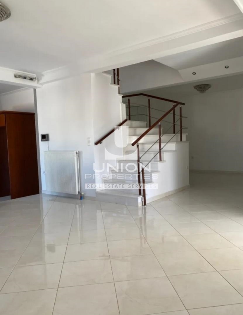 (For Sale) Residential floor maisonette || Piraias/Salamina - 167 Sq.m, 4 Bedrooms, 210.000€ 