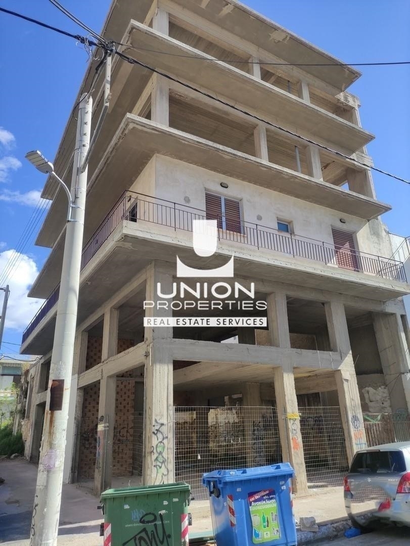 (For Sale) Residential Building || Piraias/Drapetsona - 340 Sq.m, 400.000€ 