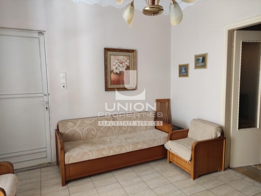 (Προς Πώληση) Κατοικία Διαμέρισμα || Πειραιάς/Κερατσίνι - 75 τ.μ, 2 Υ/Δ, 70.000€ 