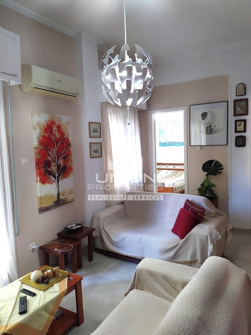 (For Sale) Residential Floor Apartment || Athens West/Chaidari - 130 Sq.m, 5 Bedrooms, 280.000€ 