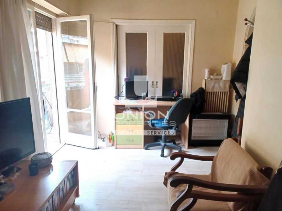 (For Sale) Residential Apartment || Athens Center/Athens - 63 Sq.m, 2 Bedrooms, 90.000€ 