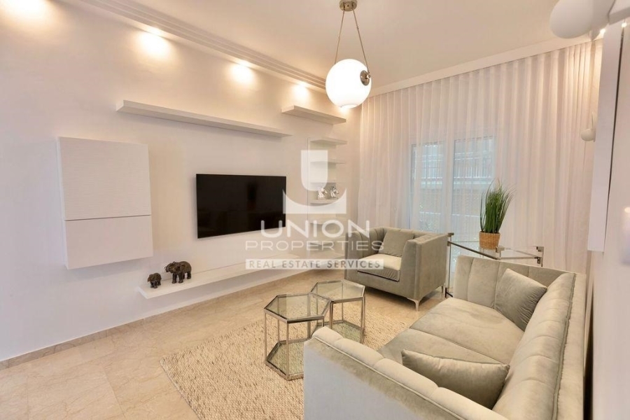 (For Sale) Residential Apartment || Athens South/Palaio Faliro - 123 Sq.m, 3 Bedrooms, 710.000€ 